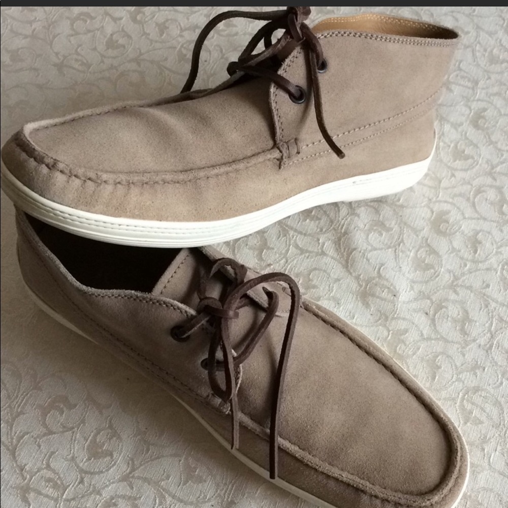 Tod’s men’s ankle high suede boots